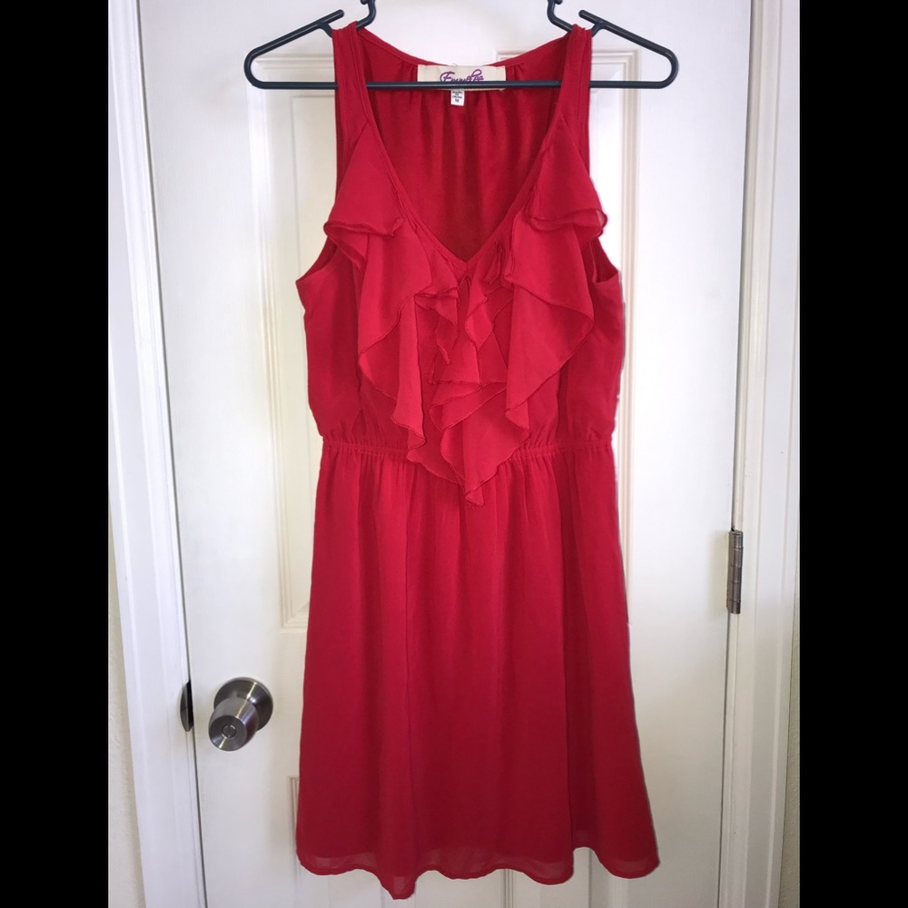 Emmalee Coral Sleeveless dress - size medium